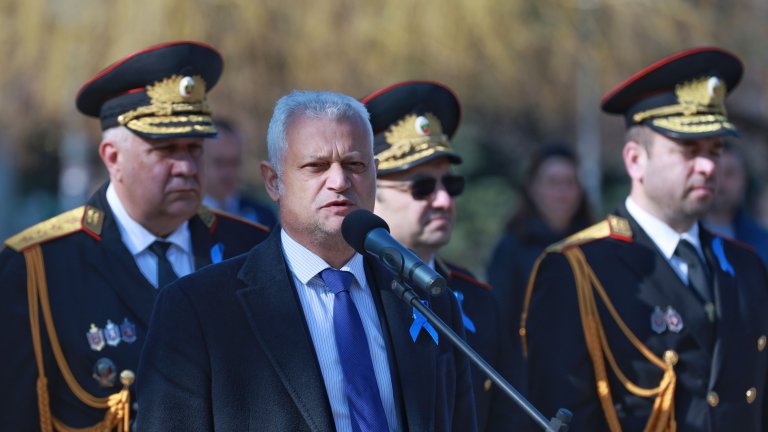 Назначена е полицейска охрана на Теодора Георгиева след сигнал за заплаха срещу нея