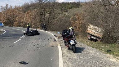 Моторист загина след сблъсък с камион край Сандански
