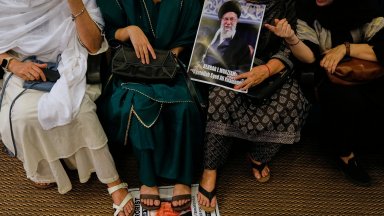 Иран: Името на новия върховен лидер ще остане Хаменей