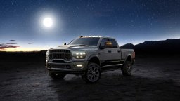 Пикапът Ram 2500 Heavy Duty получи специално издание Lunar Edition