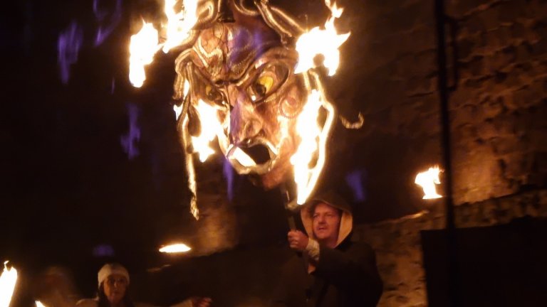 Огън разказа за отбраната на средновековната крепост "Дъбилин" в Ямбол