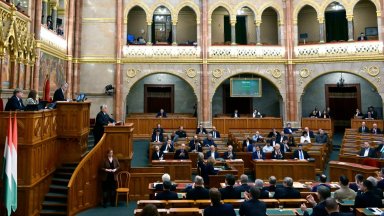 Партията на Орбан предложи Унгария да задържи иззетите украински пари и злато