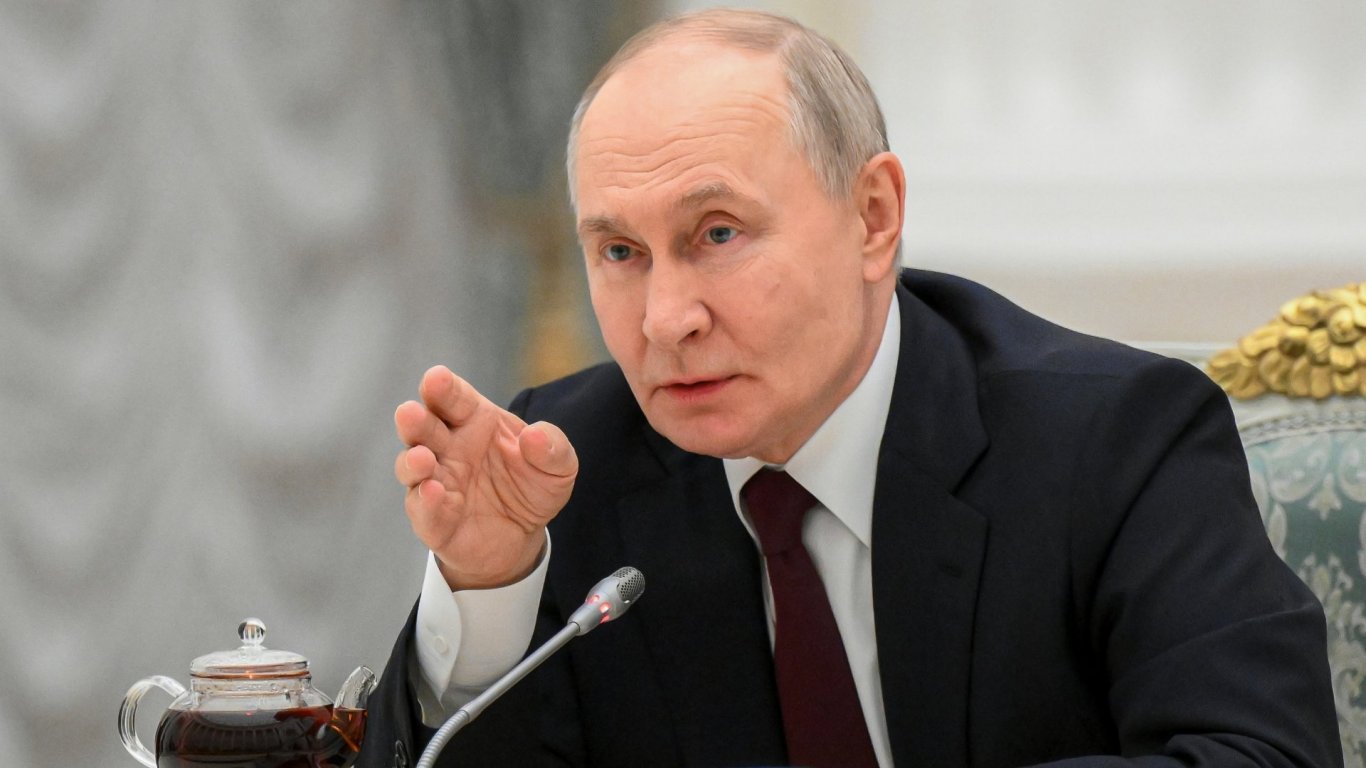 Руският президент Владимир Путин очерта приоритети за Арктика и киберсигурността