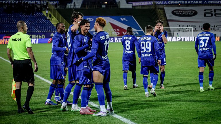 Късна дузпа събори "черно-бяла" стена на "Герена" 