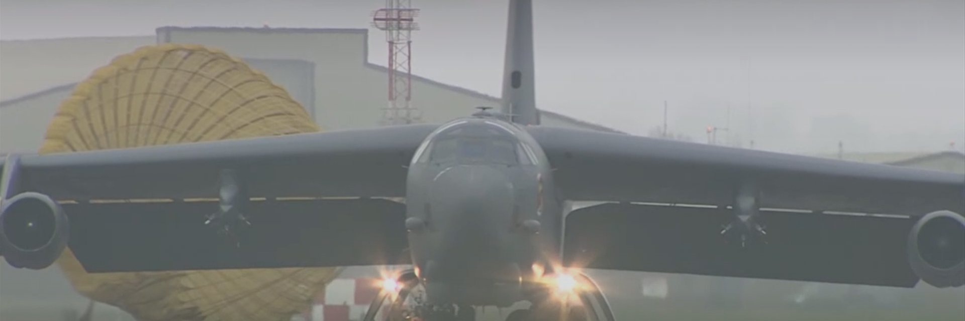 САЩ струпват тежки бомбардировачи в Англия (снимки)