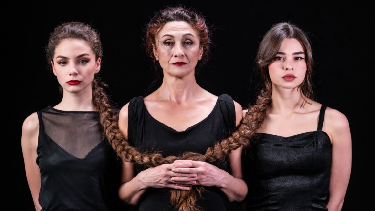 Диана Добрева поставя "Малката Англия" – история за невъзможната любов