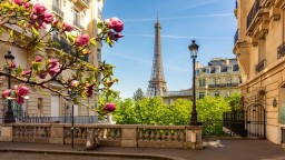 Париж все още ли е градът на любовта?