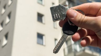 Пари за саниране и строителство на социални жилища предлага ЕП за жилищната криза в ЕС