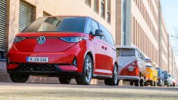 Volkswagen отбеляза 70-годишния юбилей на своя завод в Хановер