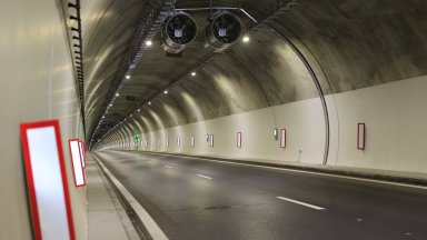 Ограничават за денонощие движението в тунел "Железница" на магистрала "Струма"
