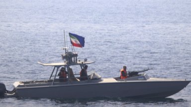 Иран предупреди, че корабите трябва да получат разрешение от КГИР, преди да прекосят Ормуз