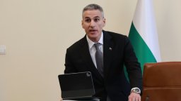 Андрей Гюров: Почти един парламент - 223 души - са задържани за купуване на гласове