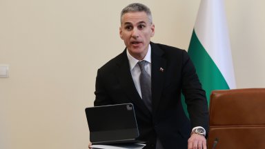 Уведомили сме САЩ, че временно няма да прилагаме устава на Съвета за мир