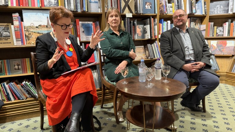 Дискусия за сатирата след 1989 г. се проведе на българския щанд на Лондонския панаир на книгата