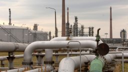 Русия спира транзита на казахстански петрол към Германия