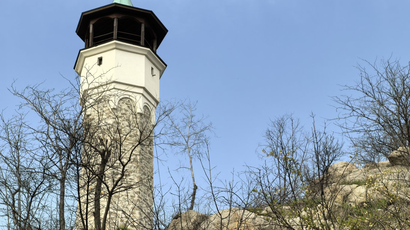 Снимка с 5х зуум на Пловдив с Huawei nova 14 Pro