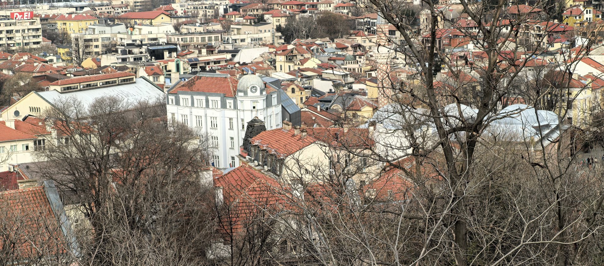 Снимка с 3х зуум на Пловдив с Huawei nova 14 Pro