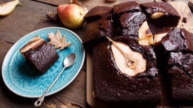 Шоколадов сладкиш с круши