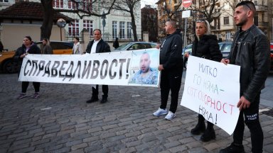 Вътрешният министър прие протестиращи срещу шефа на полицията в Пловдив (снимки)