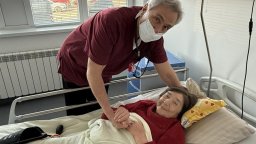 В търновската болница спасиха 92-годишна жена, докарана от София в тежко състояние без диагноза 