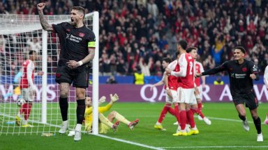 Много съмнителна дузпа спаси фаворита Арсенал от загуба в Германия