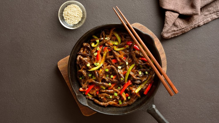 За 15 минути: Хрупкаво пикантно телешко в еърфрайър