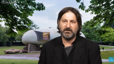 "Рок звездата сред архитектите" Смилян Радич Кларк е носителят  на "Прицкер" тази година