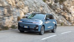 Leapmotor B10 получи важни софтуерни актуализации онлайн