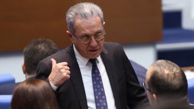 Депутатът с най-дълъг стаж Йордан Цонев от ДПС е изправен пред изпадане от НС