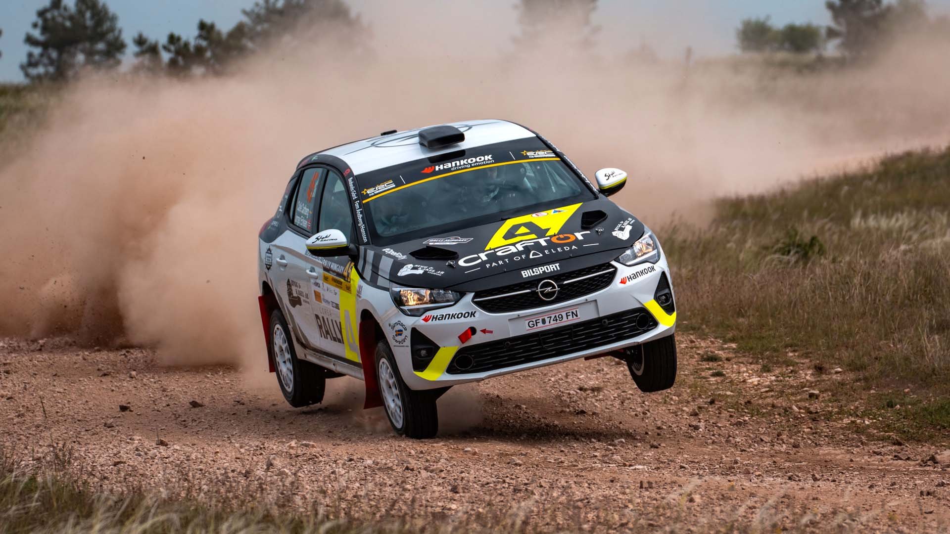 Opel Motorsport проправя пътя към върха за младите рали пилоти