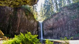 Легендарен американски водопад бе обявен за продажба