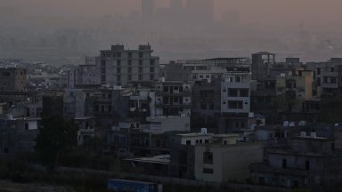 Дронове удариха столицата на Пакистан след въздушни удари в Афганистан