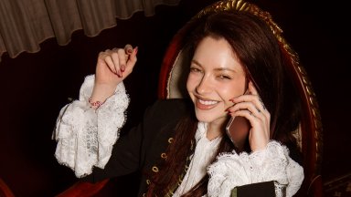 Махагонови мисли отвъд границите: Глория Петкова - жена на честта