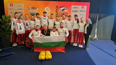 България спечели отборната титла на голям турнир по скокове на батут в Нидерландия