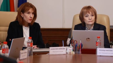 Теглят жребия за номерата в бюлетината на 18 март, старите паравани ще се ползват за вота