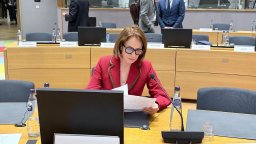 Нейнски: България няма да участва в охраната на Ормузкия проток