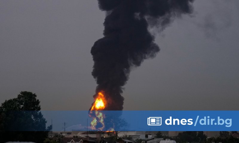 イラン砲撃、フジャイラでタンカーにミサイルが衝突、アラブ首長国連邦で8人死傷