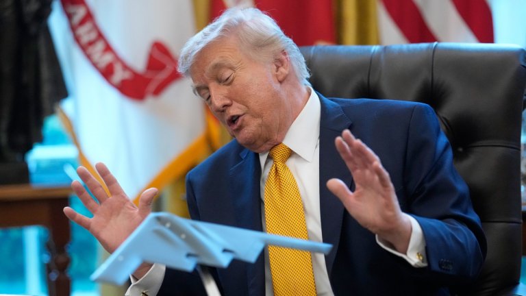 Тръмп заяви, че може да прави всичко, което си поиска с Куба