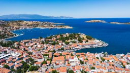 От Одисей до нимфи-прелъстителки: Приказката за Ески Фоча