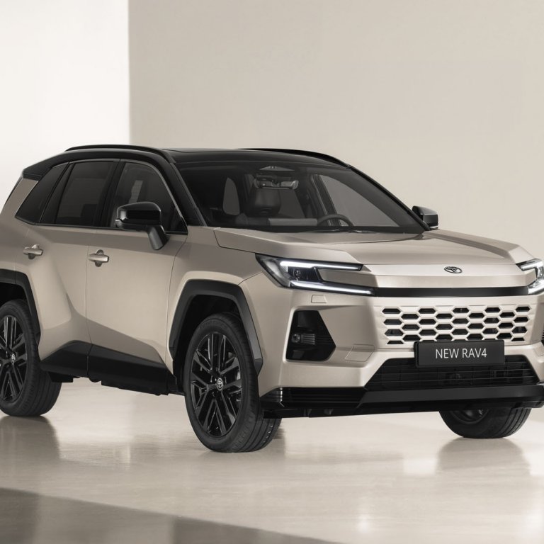 Новата Toyota RAV4 вече се предлага и в България на цена от 42 490 евро