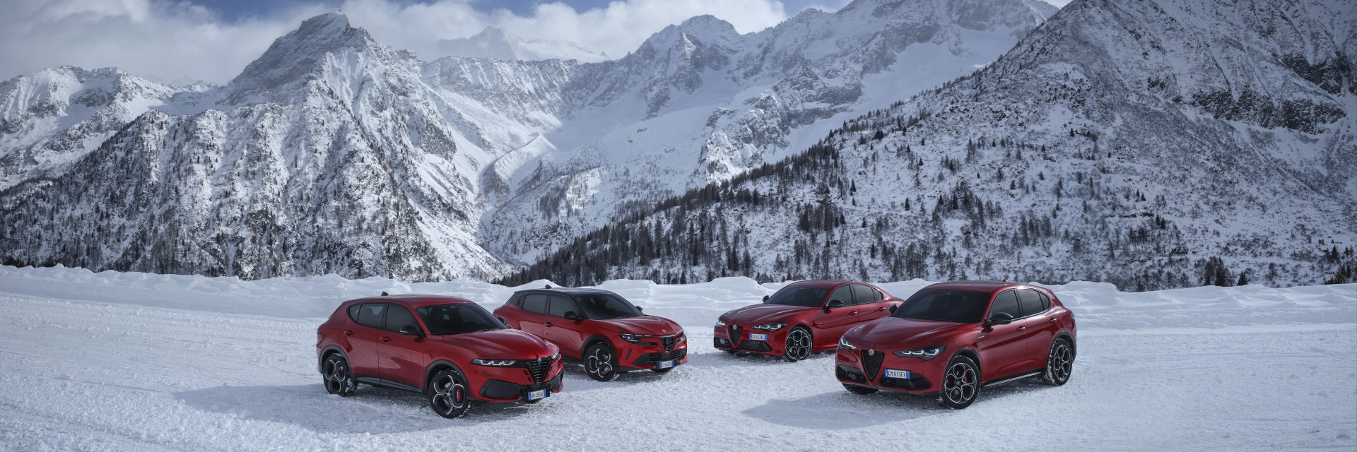 Alfa Romeo съчетава спортен характер и 4x4 в цялата си съвременна гама