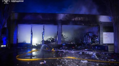 Русия и Украйна се атакуваха взаимно с дронове, Москва свали 138, в Одеса горят пожари 