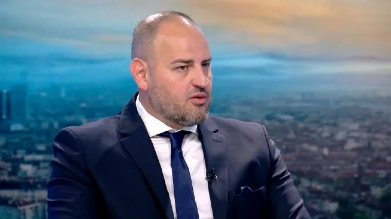 Петър Стойчев: Плуването в ледени води е по-трудно от политиката