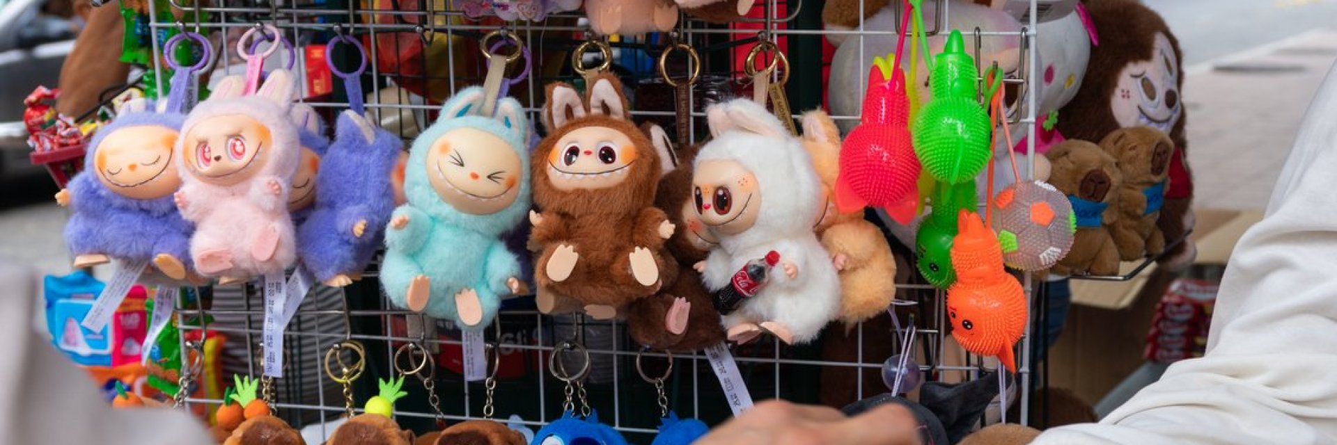 "Лабубу" е официално потвърден: Режисьорът на "Падингтън" поема проекта