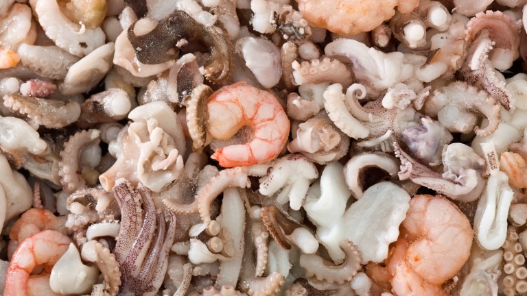 Кои морски дарове е по-добре да купувате замразени