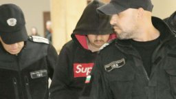 Убиецът на 11-годишната Никол, който намушка още една жена, поиска арест от страх