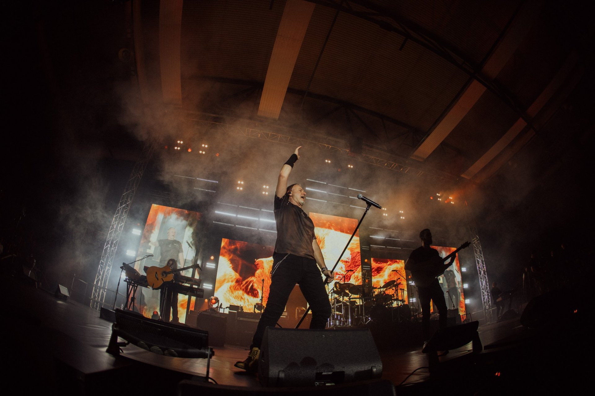 Неговата Хърватия е категорично бяла, католическа, митична, с древна история за крале и завоевания