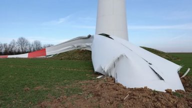 15-тонна перка се откъсна от вятърна турбина в Бавария