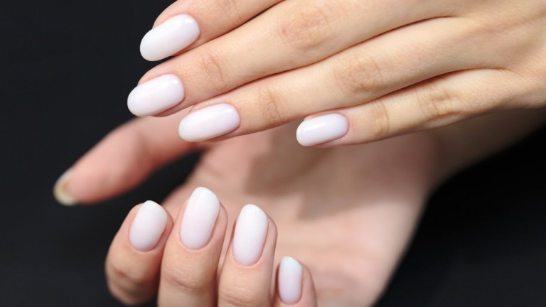 Тенденциите при ноктите, вдъхновени от Дуа Липа и Кейти Пери