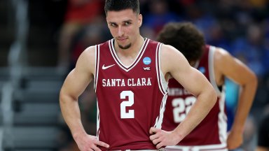 След стабилния сезон: Гавалюгов все пак остава в Санта Клара